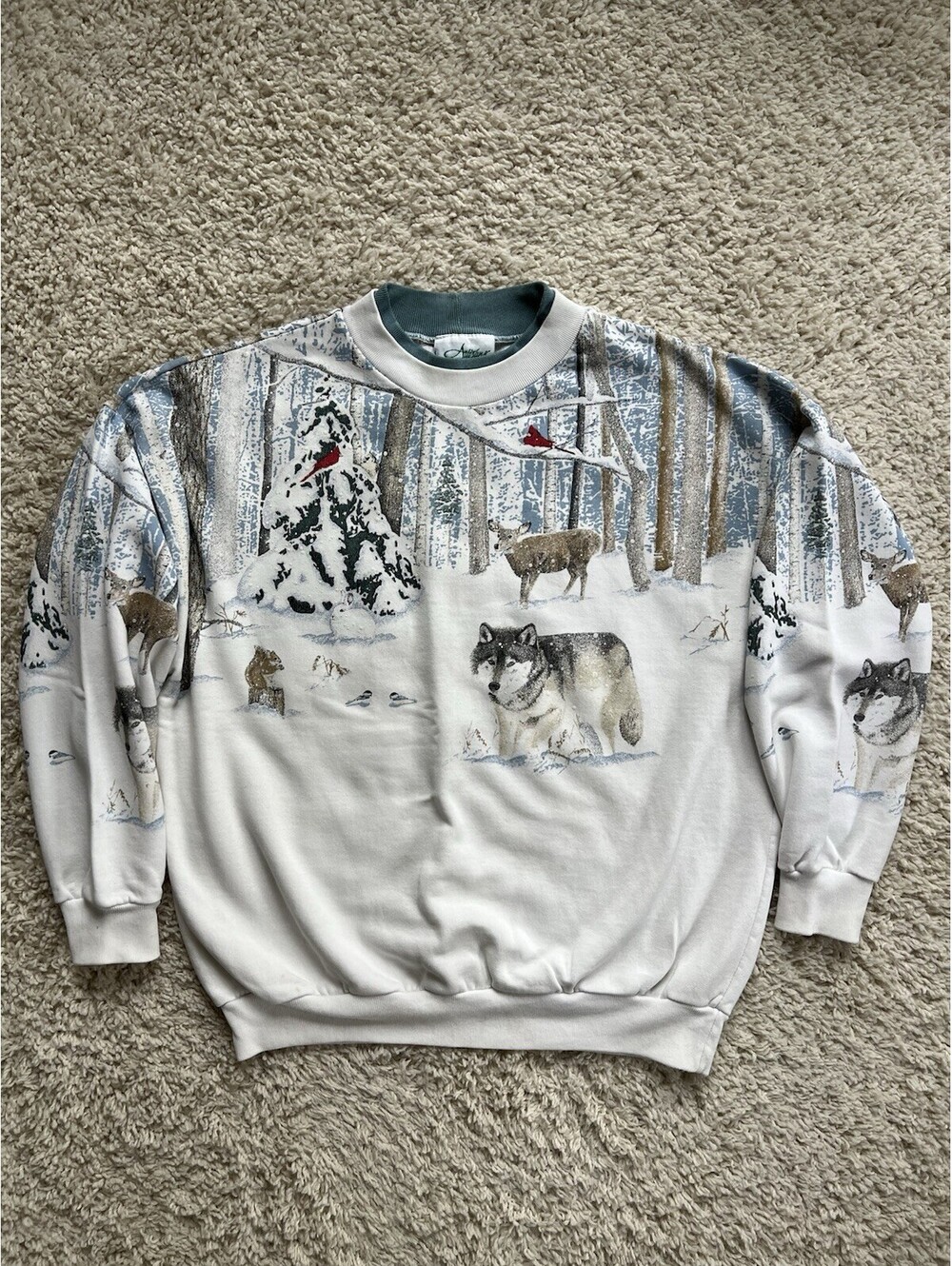 Vintage Artisans Grandma Wolf Wildlife Design AOP Sweatshirt Size Medium